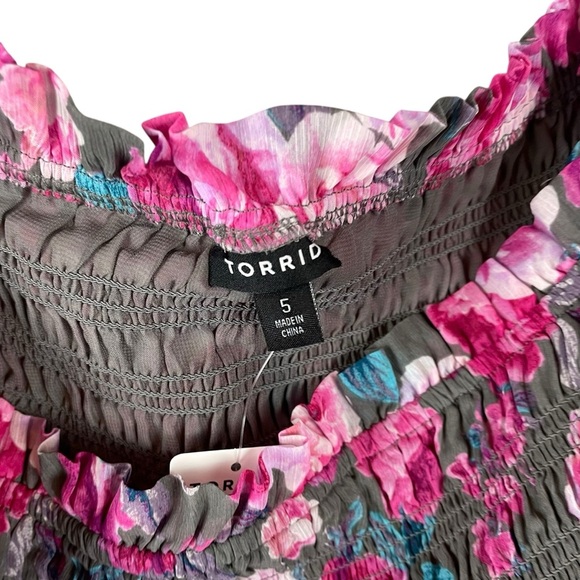 Torrid Grey Floral Crinkle Chiffon Off-Shoulder Long Sleeve Crop Top 5X NWT - Picture 4 of 6
